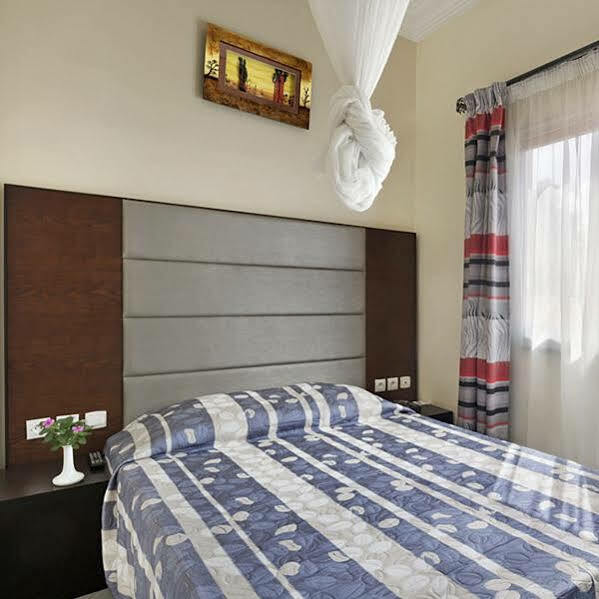 Dunia Hotel Ouagadougou Loumbila Экстерьер фото