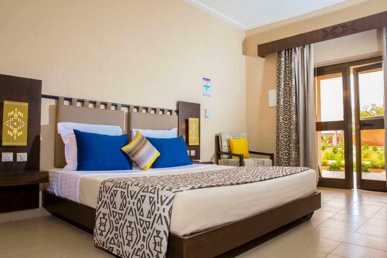 Dunia Hotel Ouagadougou Loumbila Экстерьер фото
