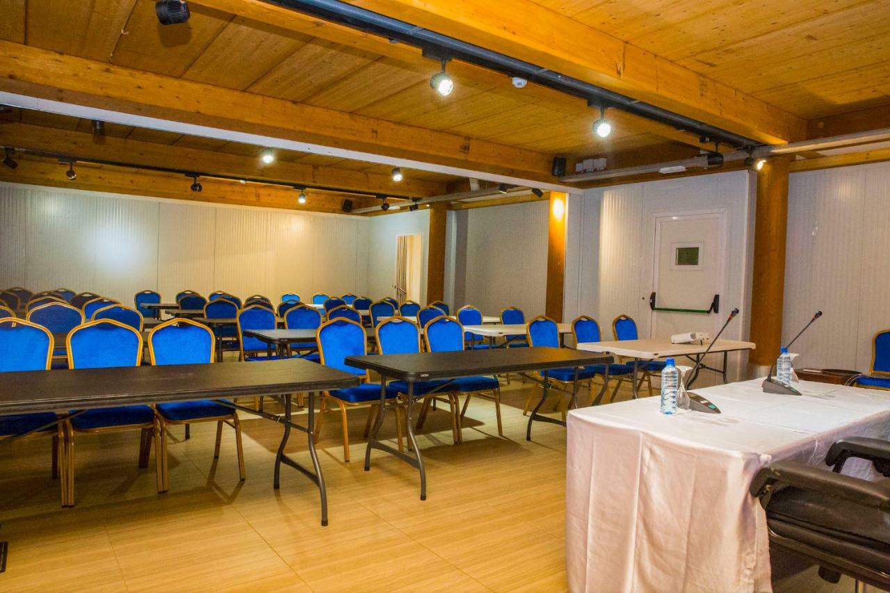 Dunia Hotel Ouagadougou Loumbila Экстерьер фото