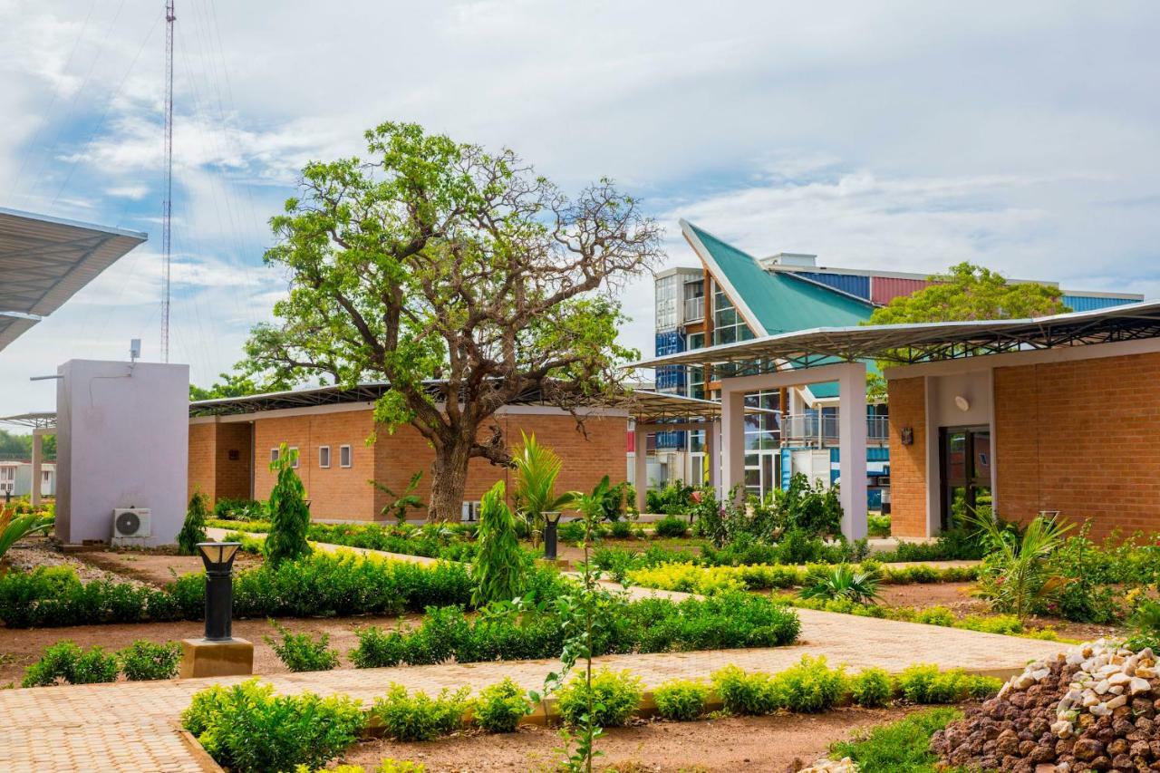 Dunia Hotel Ouagadougou Loumbila Экстерьер фото